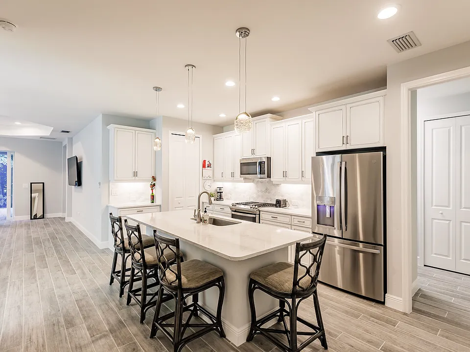 11651 Solano Dr