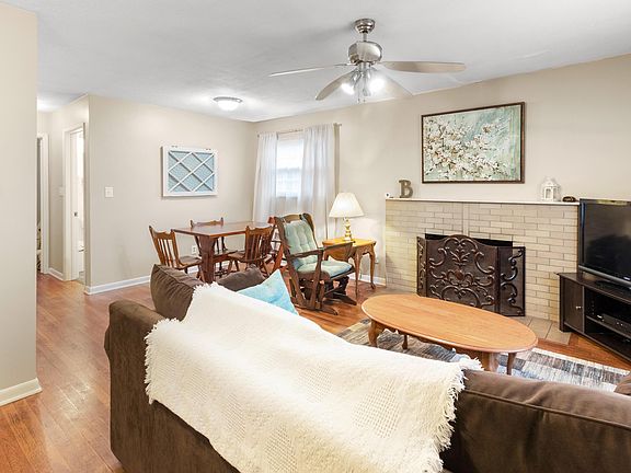 3rd image of 105 E Beechwold Blvd