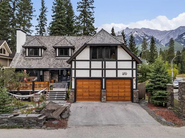 12 S Woodside Ln, Canmore, AB T1W 1T1