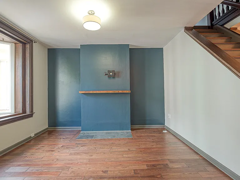 242 Edmond St — Photo 3