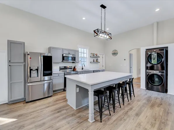 57 Lowell Ct, Smithfield, NC 27577