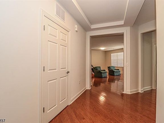 5th image of 1102 Jockey Hollow Trl #1102
