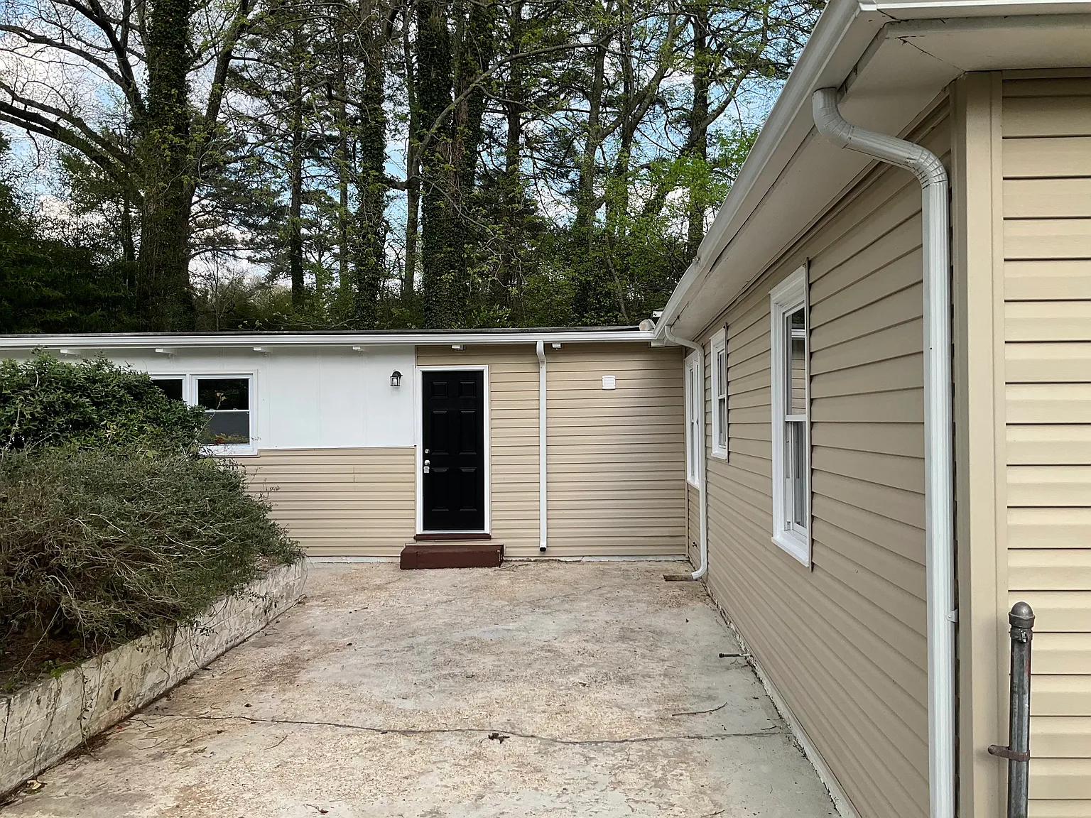 4 bed, 1346 sqft, $1,595 — Photo 3