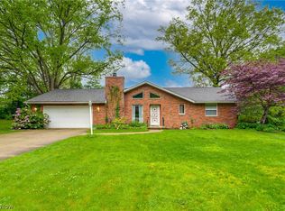 3660 Logan Cir, Akron, OH 44319