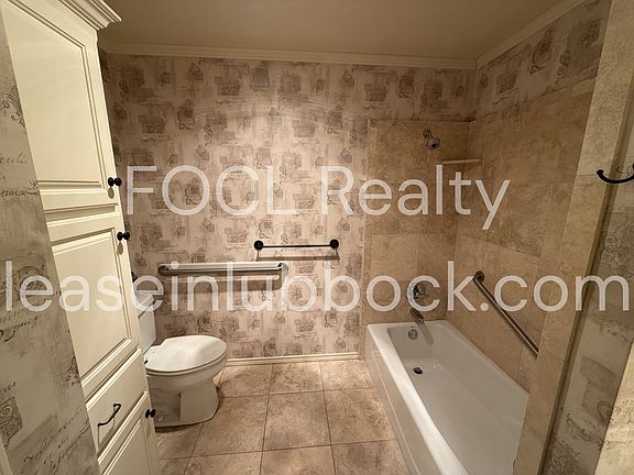 5th image of 3221 63rd St