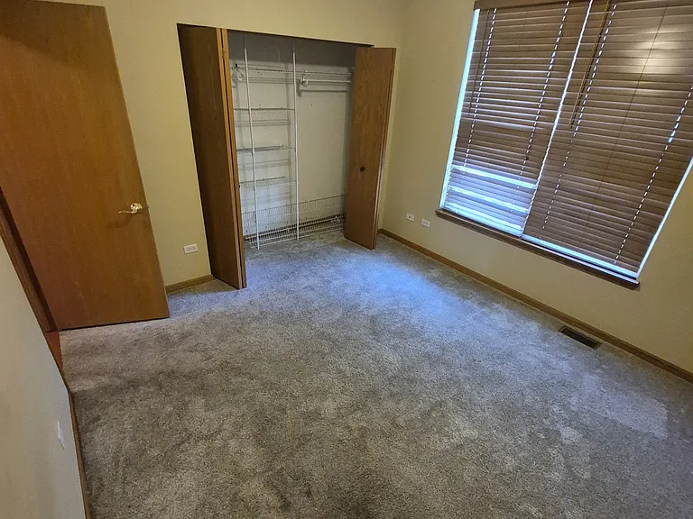 1628 Devonshire Ln — Photo 16