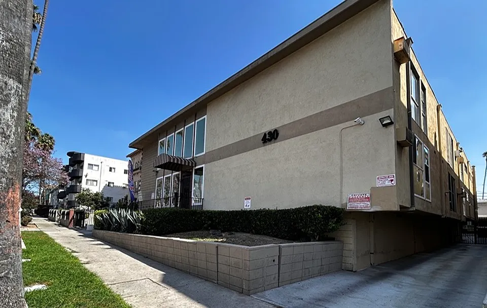 430 S Mariposa Ave #1