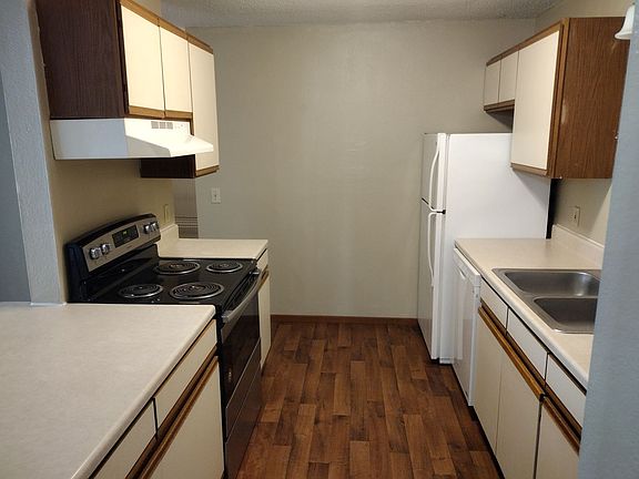 4th image of 230 2nd St NE #240-105
