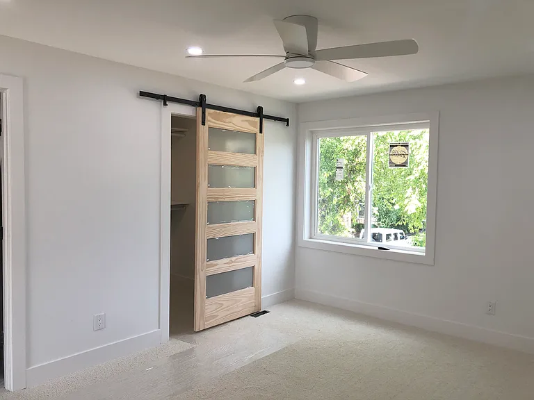 811 Burr Oaks Dr #1001 — Photo 7