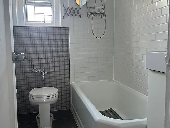 5th image of 5440 Netherland Ave APT D65