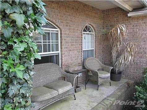 2nd image of 1108 Cobblestone Dr