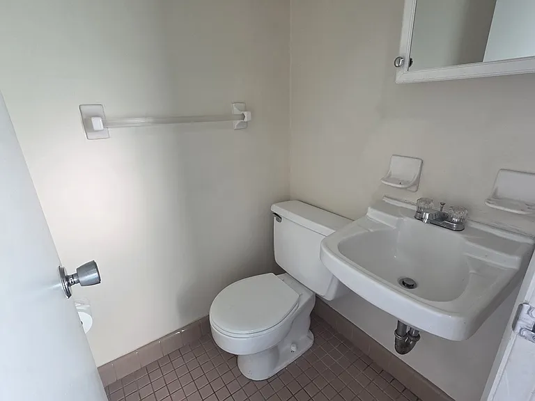 55 Vining Ct #206 — Photo 8