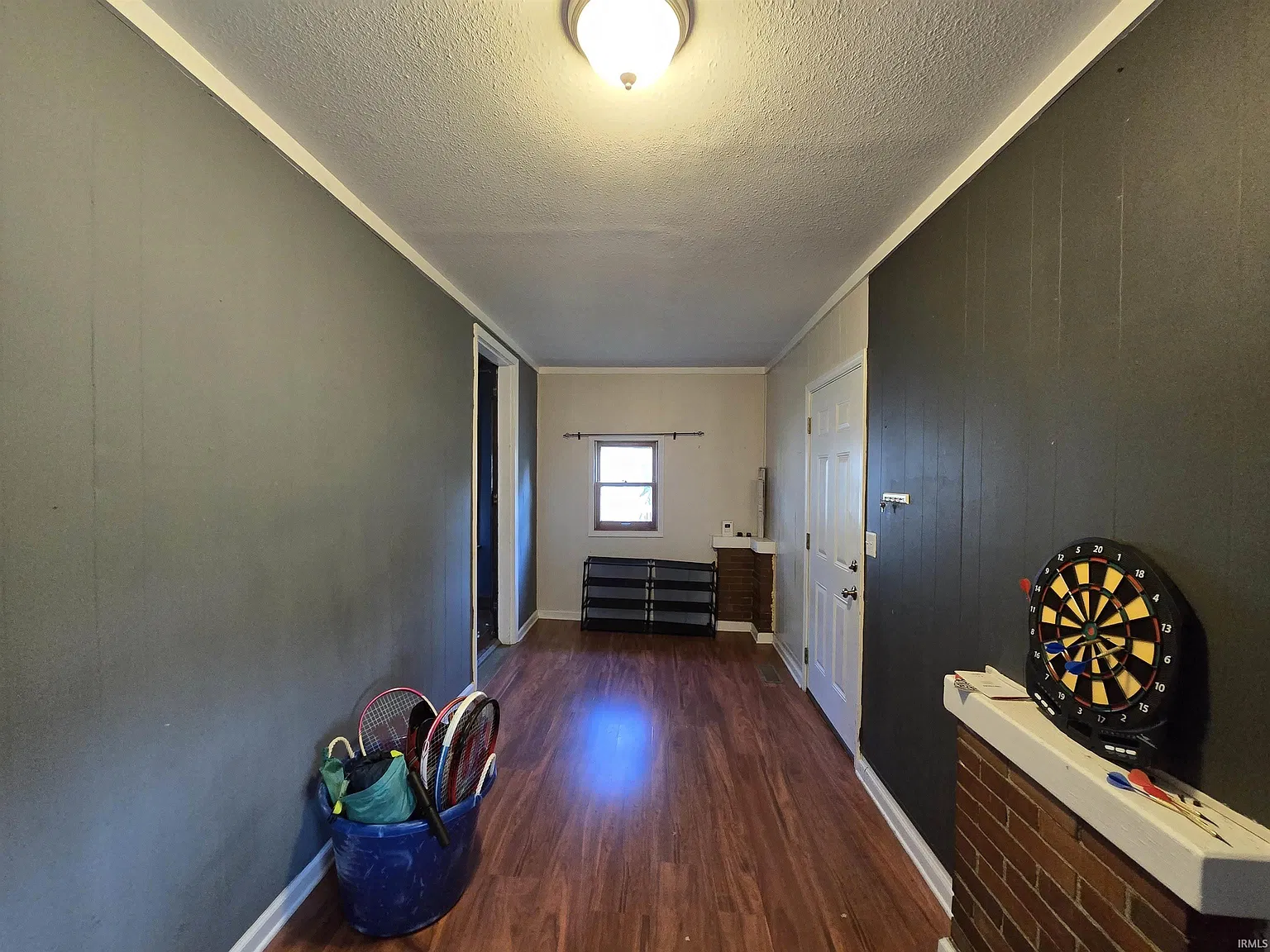 4 bed, 2.0 bath, 1897 sqft, $1,800 — Photo 2
