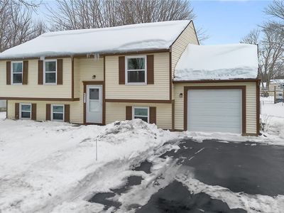 8471 Button Rd, Cicero, NY, 13039