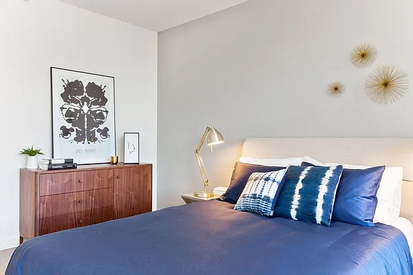 Rented by Greystar | media 2