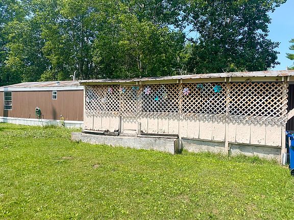 2nd image of 4311 Schofield Ave #127