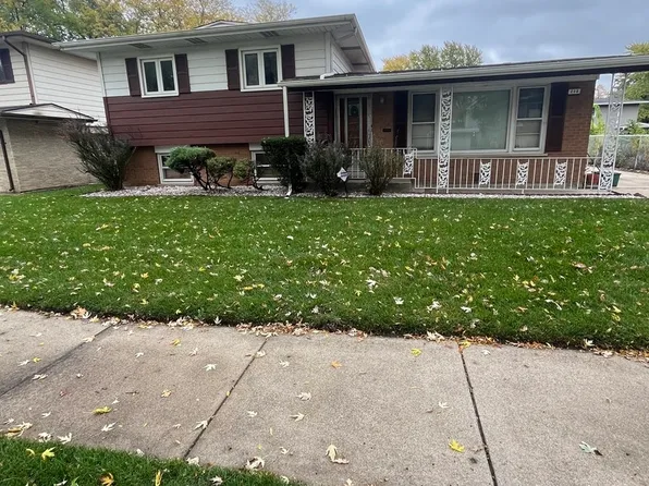 209 W Rainbow Dr, Glenwood, IL 60425