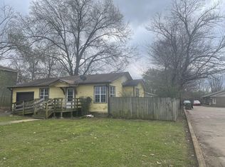 550 E O St, Russellville, AR 72801