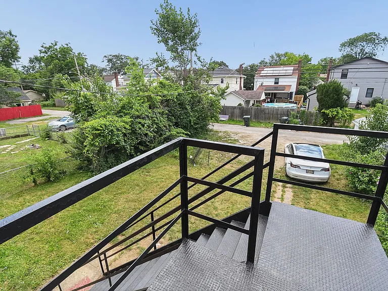 375 S Chase Ave — Photo 17