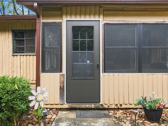 5th image of 7275 Cottage Ln