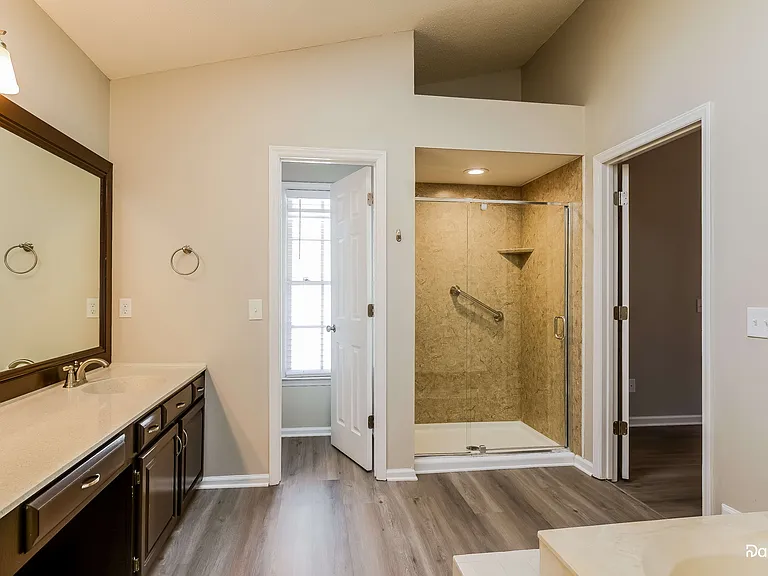 1 Spring Oak Dr — Photo 7