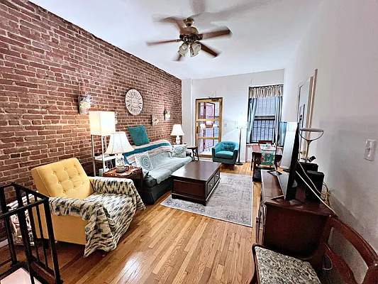 Rented by William Raveis Real Estate | media 2