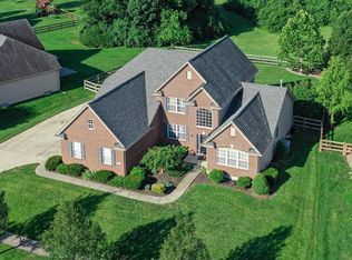 5437 Creekside Meadows Dr, Hamilton, OH 45011