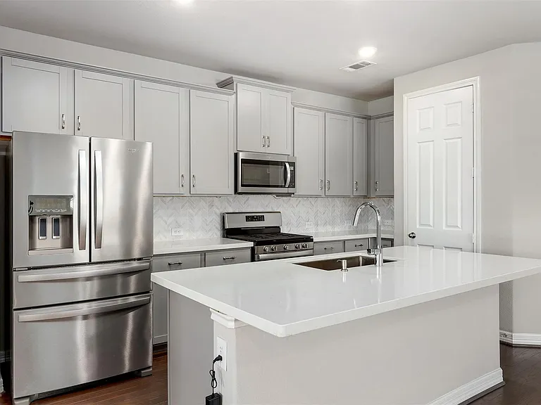2116 Sweet Bay Dr — Photo 10