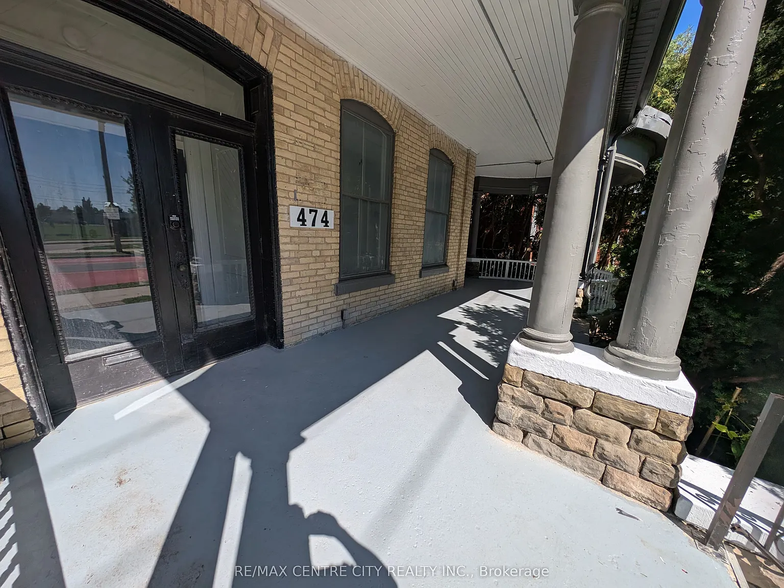 474 King St — Photo 1