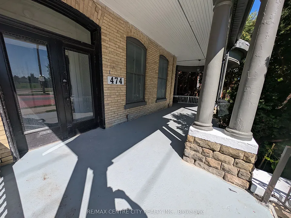 474 King St #1