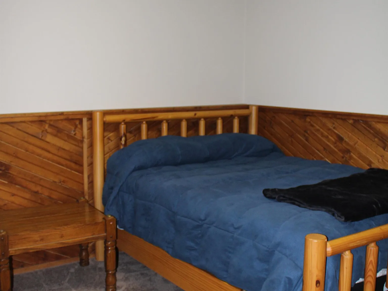 42673 U.S. 212 - 1 — Photo 3