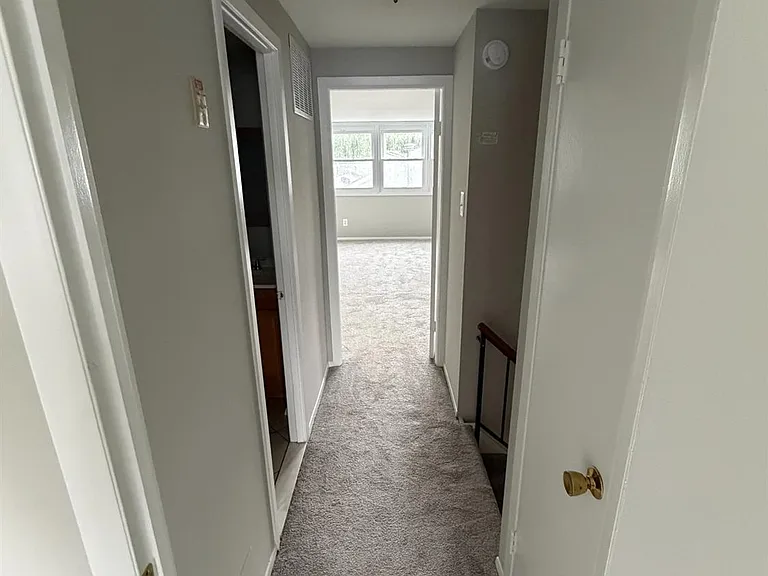 111 Edge Ln — Photo 15