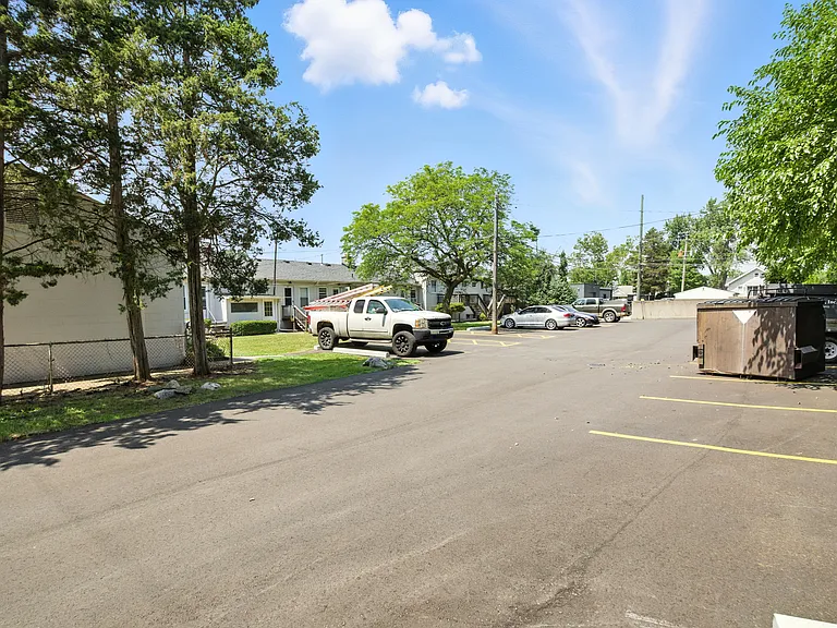 27 Gladwin Ave #27 — Photo 26