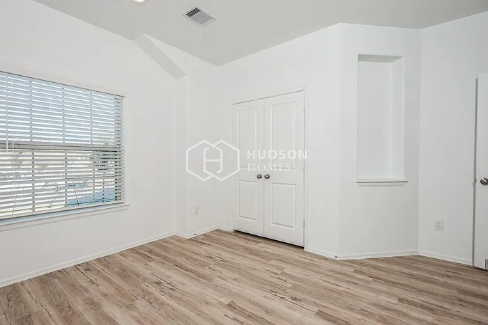 5104 Twin Summit Dr — Photo 12