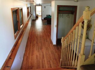 5205 Holiday Dr, Pocono Summit, PA