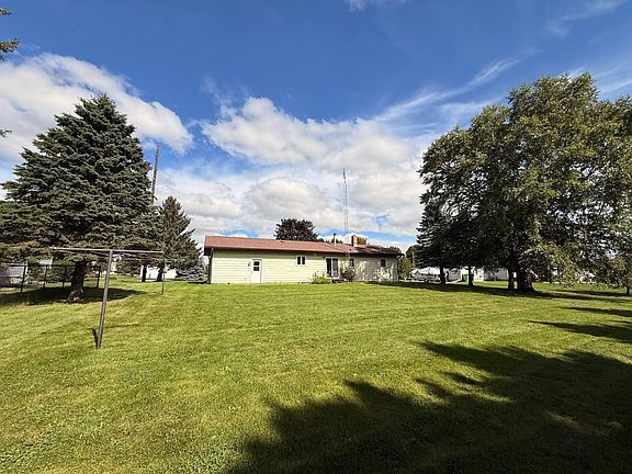 2nd image of 613 Buwalda DRIVE
