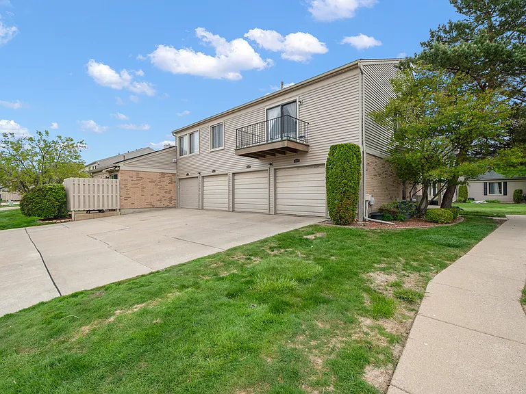 44558 Connecticut Ct — Photo 3