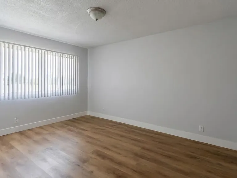 3838 Gibraltar Ave — Photo 9