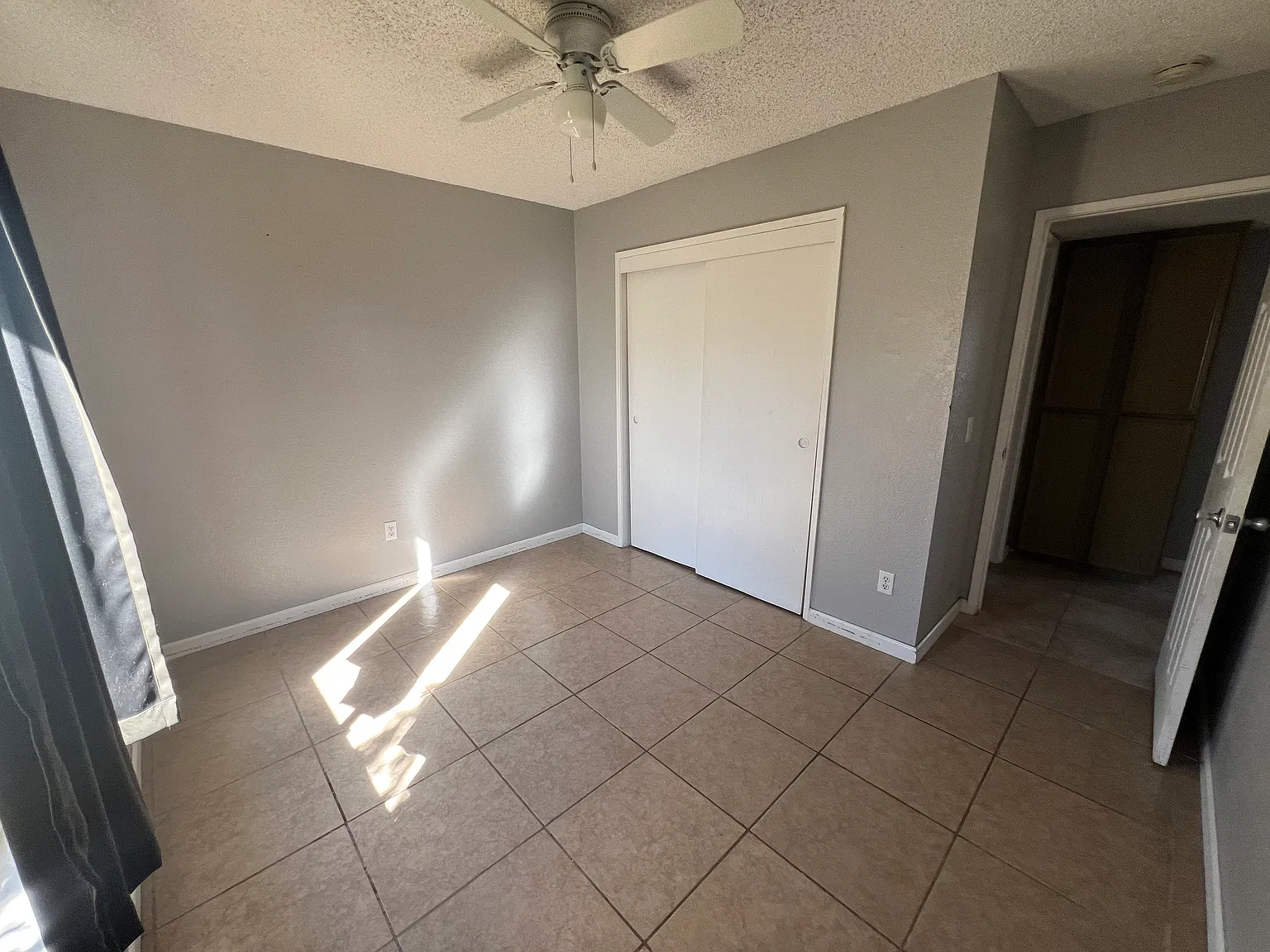 2 bed, $1,350 — Photo 3