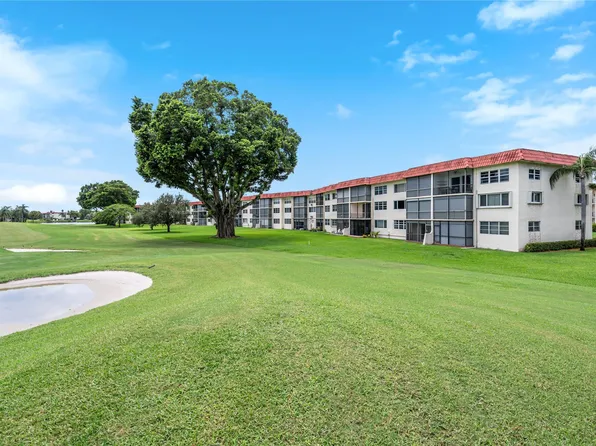 9200 N Hollybrook Lake Drive #109, Pembroke Pines, FL 33025