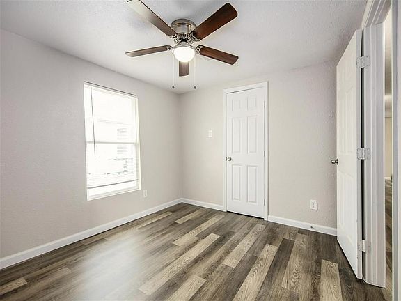 5th image of 4726 Carmen St