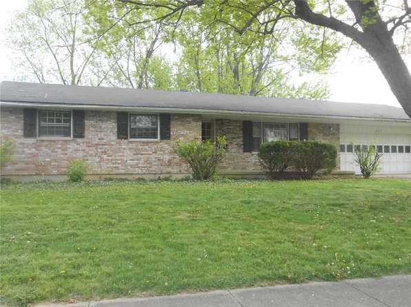 327 Reichard Dr, Vandalia, OH 45377