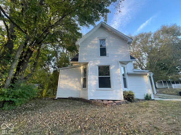 309 W 2nd St, Veedersburg, IN 47987