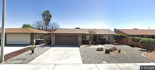 3 bed, 1383 sqft, $2,100 — Photo 2