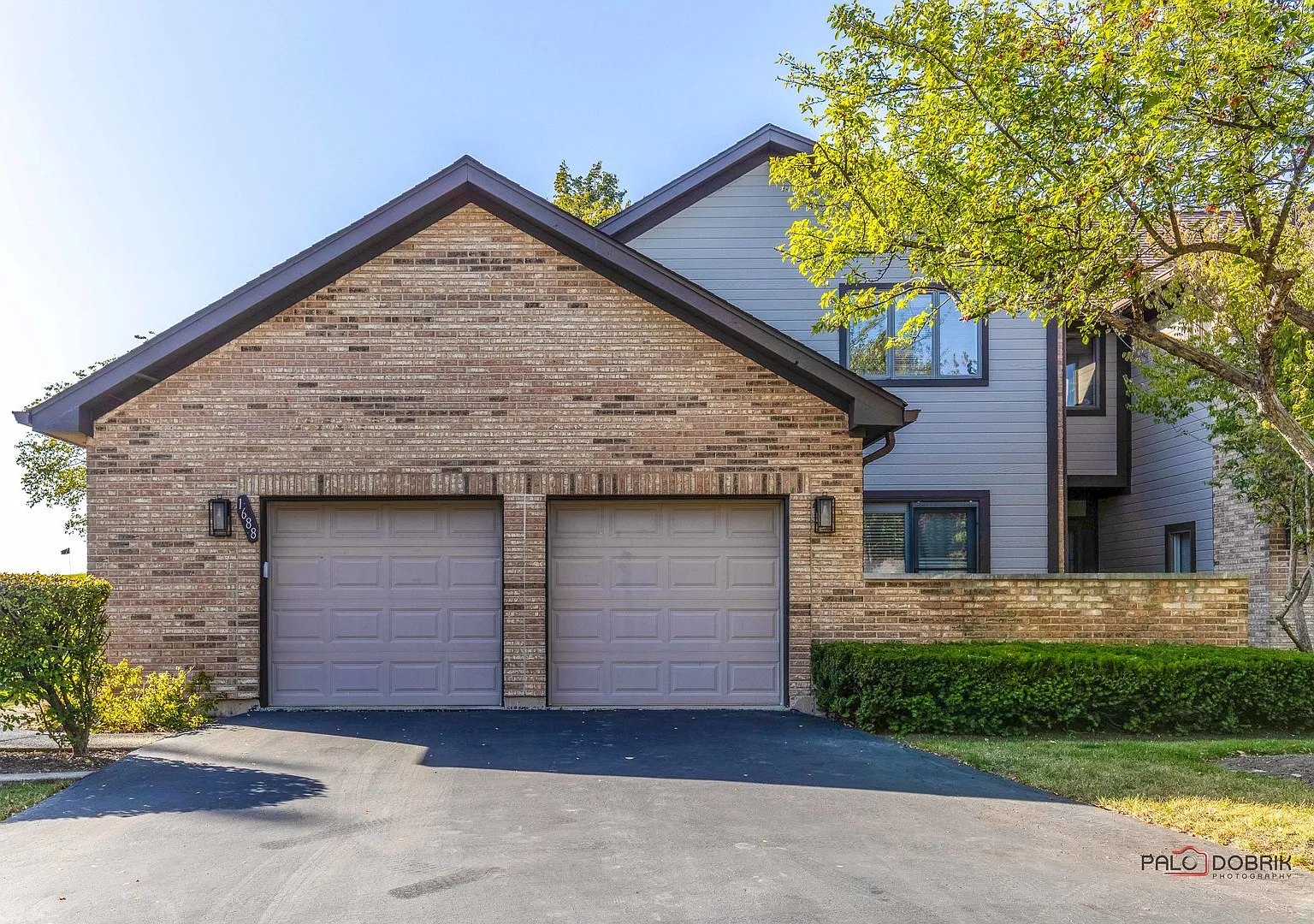 3 bed, 2250 sqft, $2,995 — Photo 1