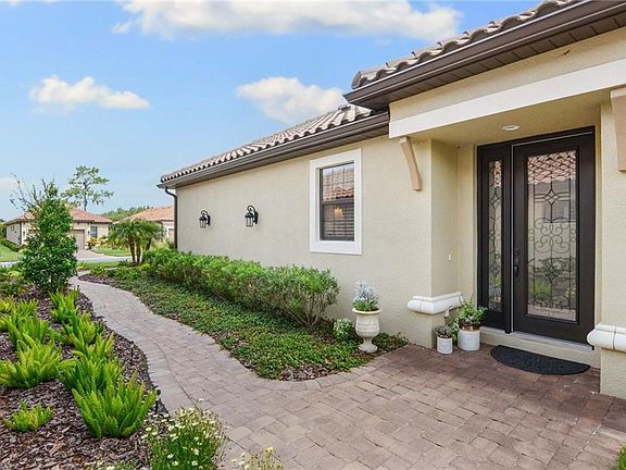 3rd image of 20125 Sorano Hill Pl