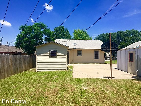 3rd image of 2311 NW 26th St