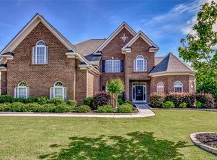 8723 Savannah Rd, Harrisburg, NC 28075