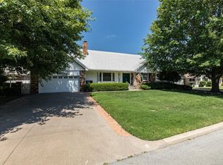 9115 E 37th Ct, Tulsa, OK 74145