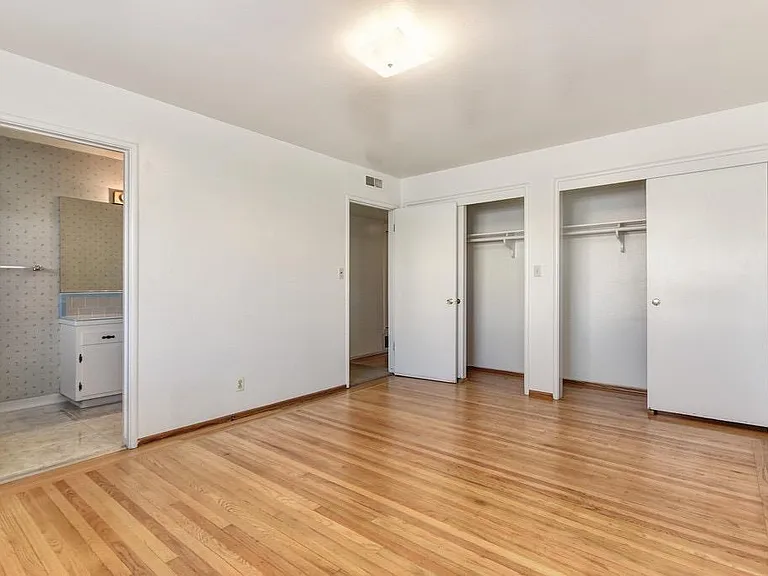 1302 Frances Dr — Photo 9
